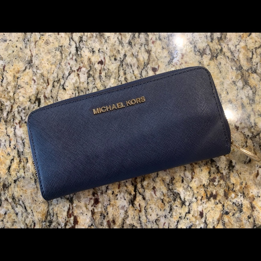 Michael Kors wallet